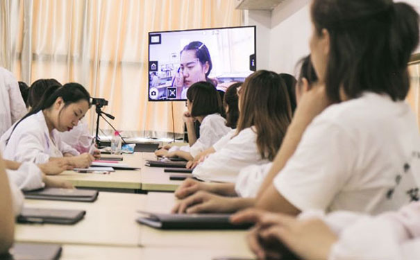 杭州化妆培训学校哪家好