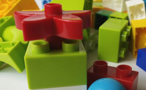 东莞长安区少儿编程课多少钱一节课?一年大概多少学费?