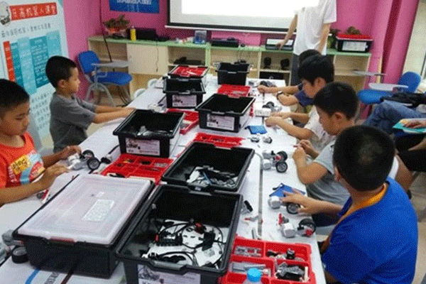 包头昆都仑区青少年编程_考试考级培训，比赛赛事-童程童美