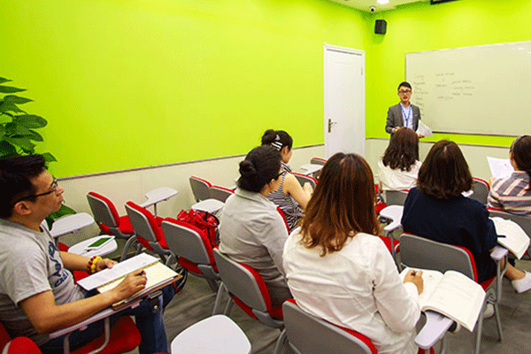 深圳福田区成人英语专业机构推荐,最新排名