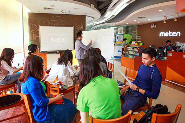 北京成人英语培训班哪个好?大部分学员这样选择