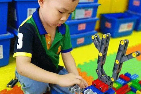 上海杨浦区6-18岁少儿编程课_趣味编程_免费体验