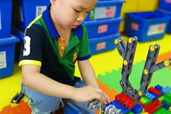 杭州6-18岁少儿编程课_趣味编程_免费体验