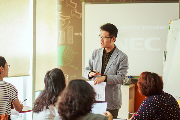 长沙雨花区儿童英语培训班-视频面授课程-价格费用