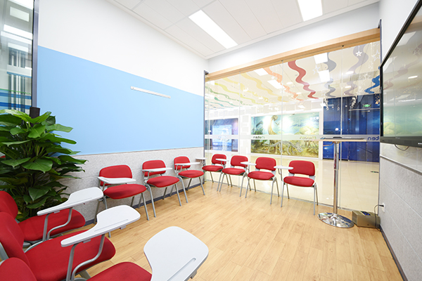 重庆南岸区儿童英语培训班-视频面授课程-价格费用