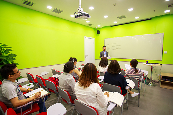 重庆沙坪坝区儿童英语培训班-视频面授课程-价格费用