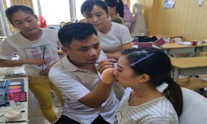德州化妆培训学校哪家好