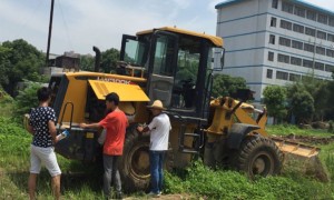 武汉学铲车到哪里？学费多少？