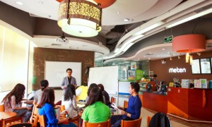 青岛成人学英语的学校哪家好