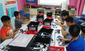 湘潭岳塘区6-18岁少儿编程课_趣味编程_免费体验