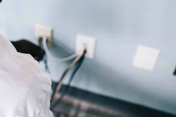 济宁学电工证在哪报名,需要什么条件