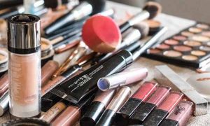 济南美人制造影视化妆培训学校好不好