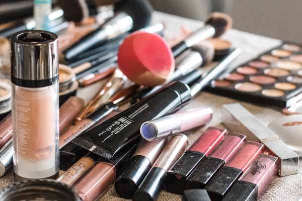 济南美人制造影视化妆培训学校好不好